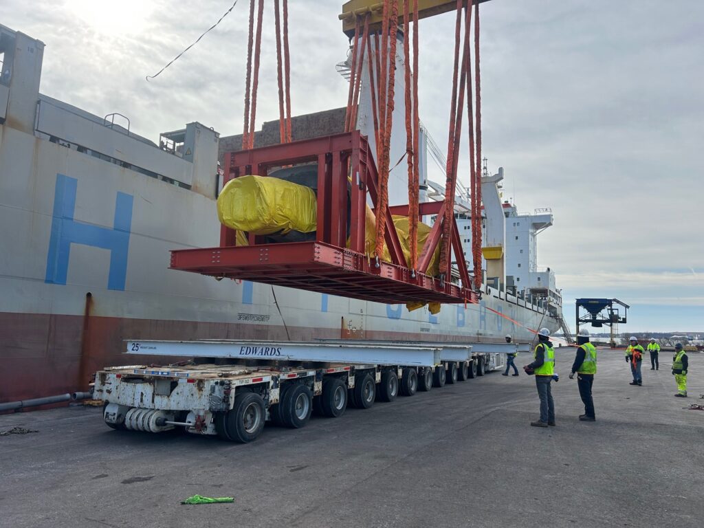 Hanuman statue lifted from vessel onto heavy haul trailer at Baltimore port